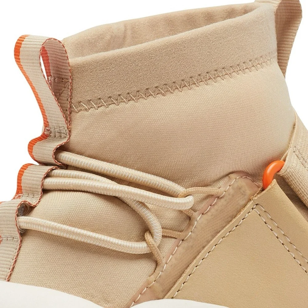 SOREL beige ceramic Explorer Defy Mid Shoe - Women's size 9.5!